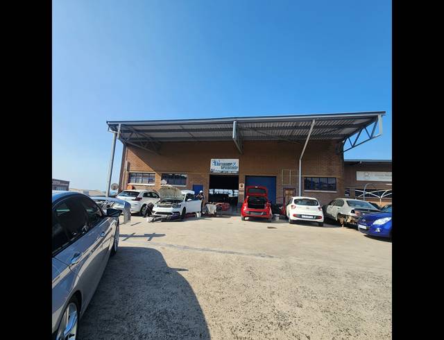 5,751M² BUSINESS CENTRE FOR SALE IN MORNINGSIDE